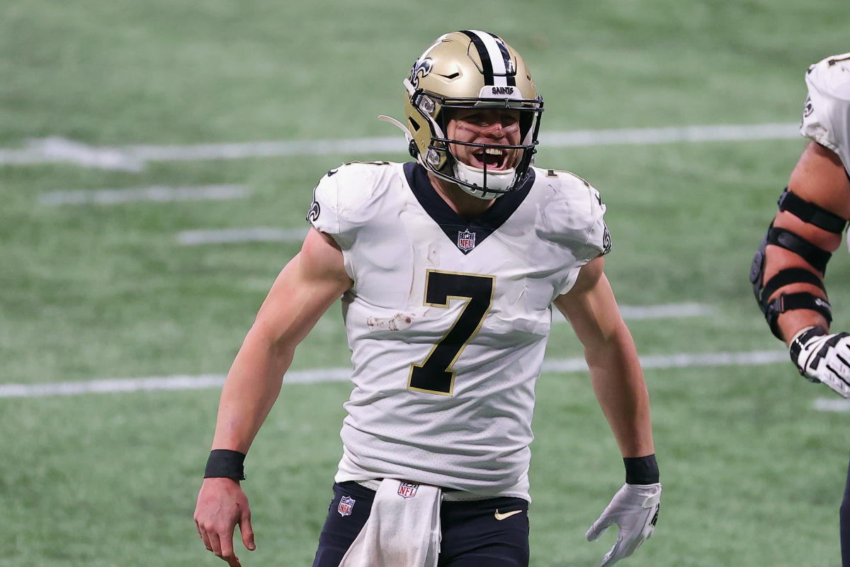 Taysom Hill planning to start on Sunday after throwing 4