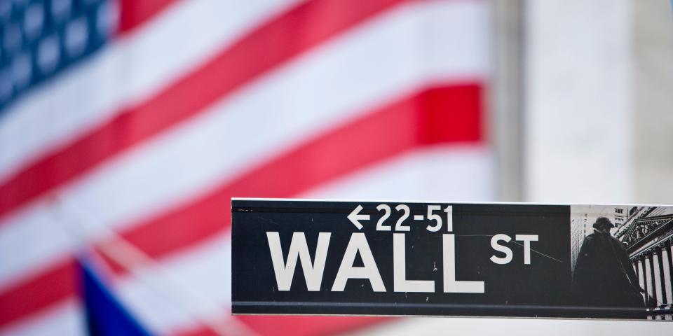 US stocks edged lower on Tuesday as more Wall Street banks reported mixed earnings