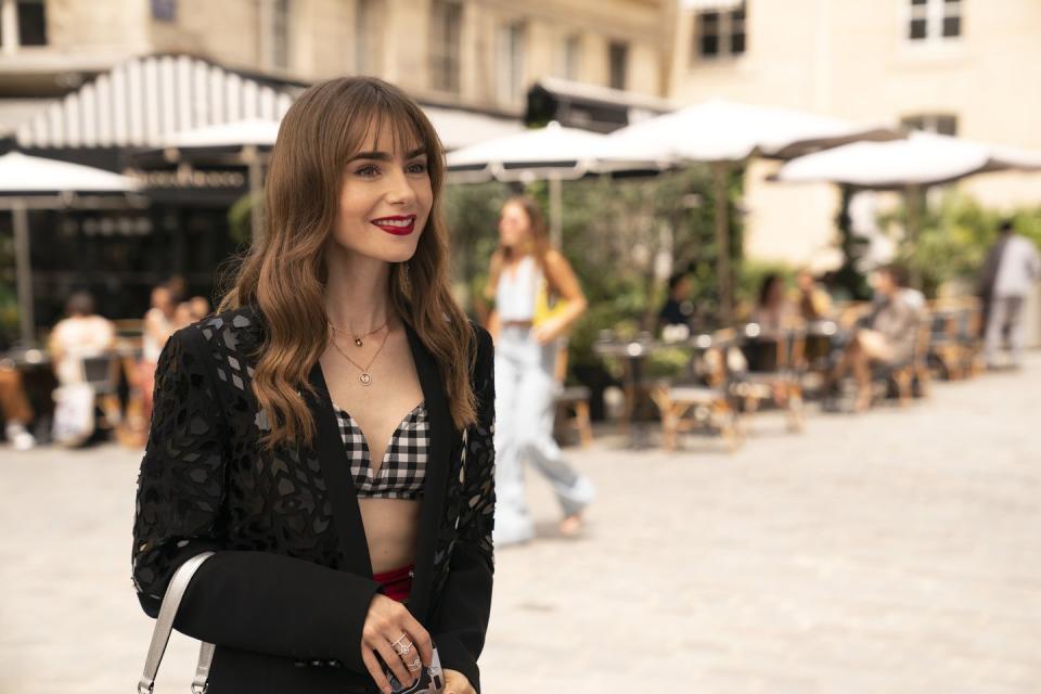 lily collins as emily in episode 305 of emily in paris