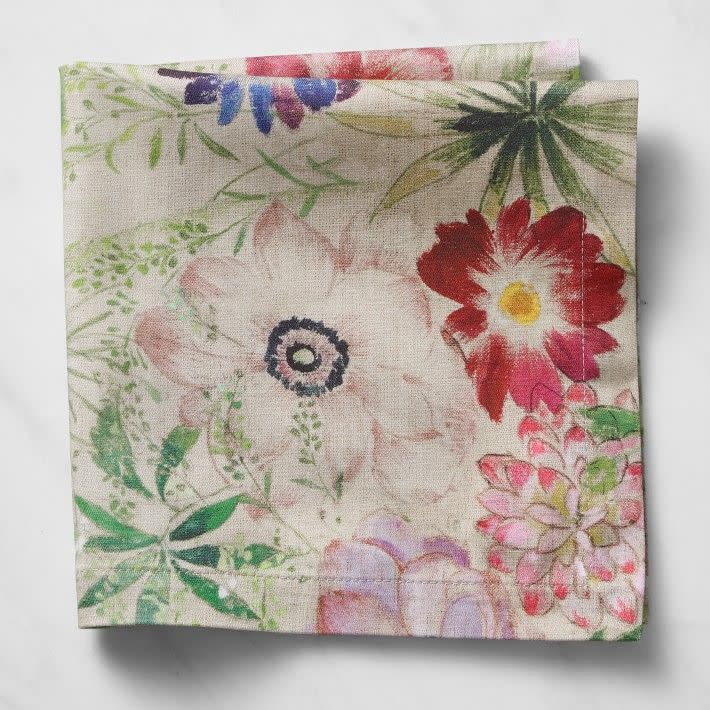 4) La Vie en Rose Napkins, Set of 4