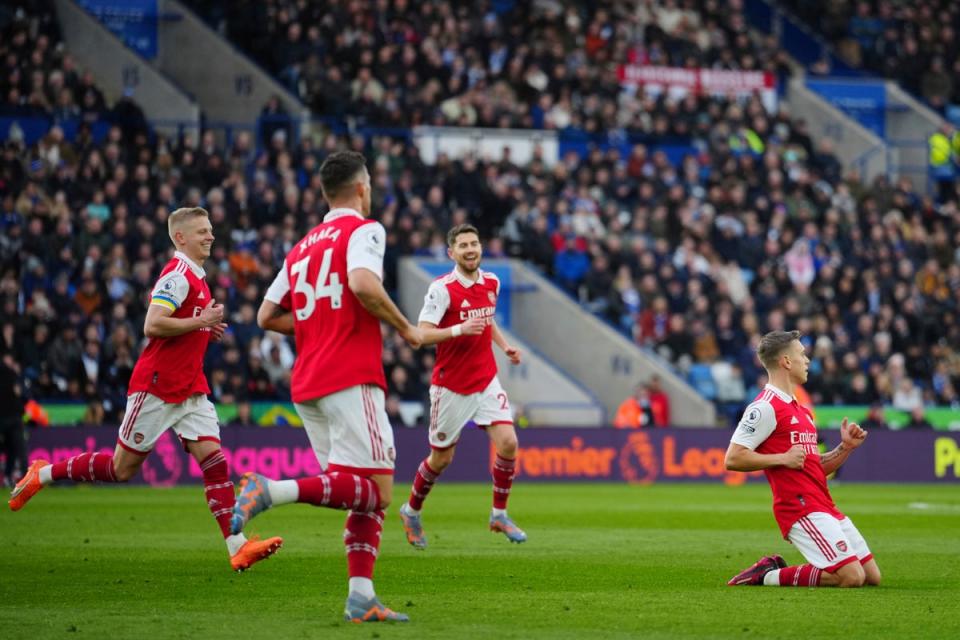 Arsenal celebrate at Leicester (AP)