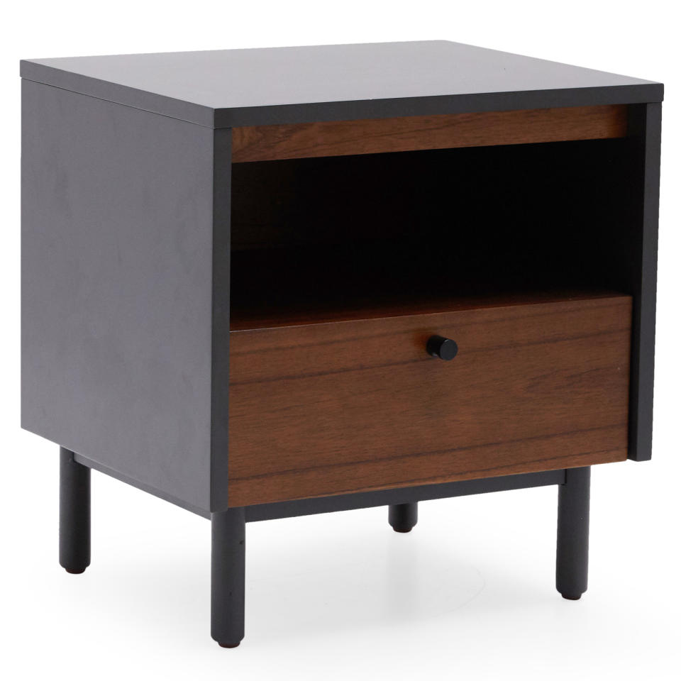 MoDRN Industrial Finna Side Table. (Photo: Walmart)