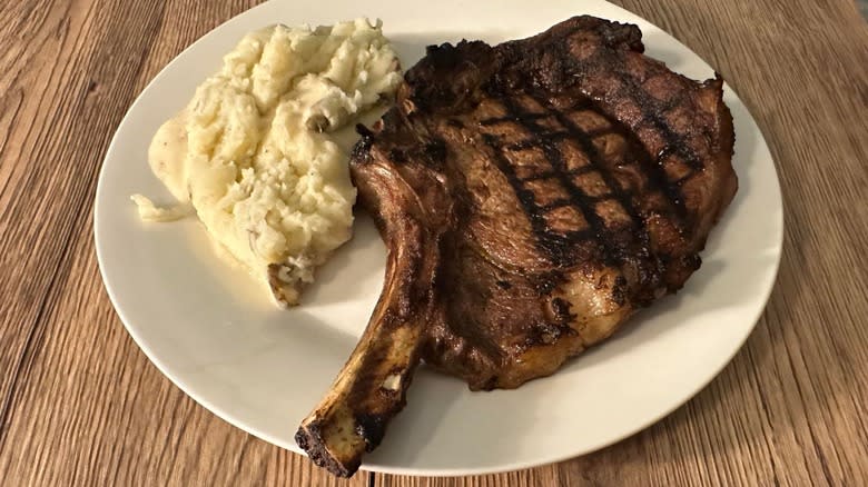 steak dinner with mashed potatoes