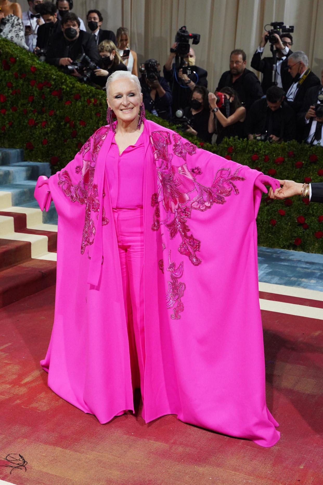 Glenn Close attends the 2022 Met Gala.