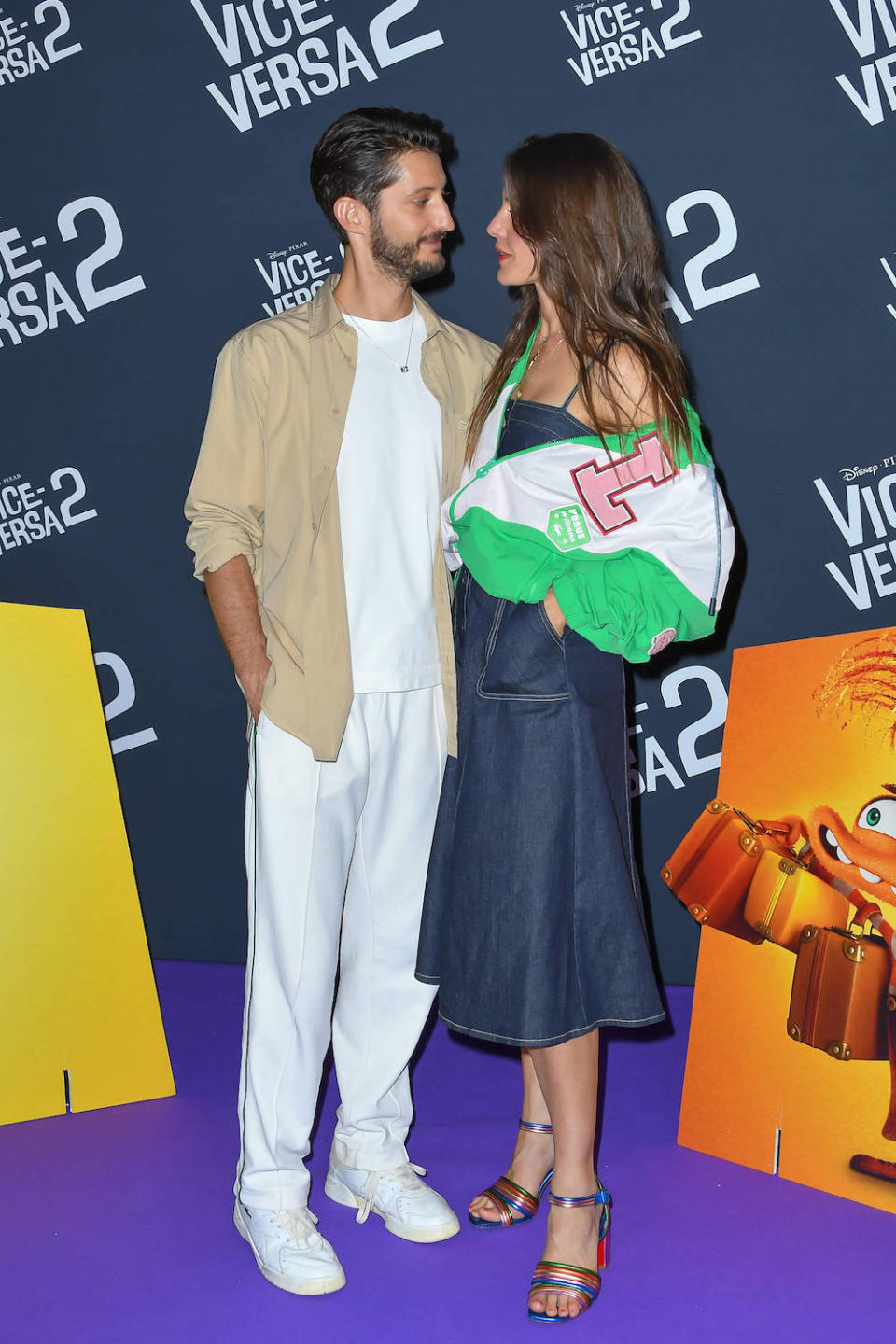 Le couple a pris la pose sur le tapis rouge