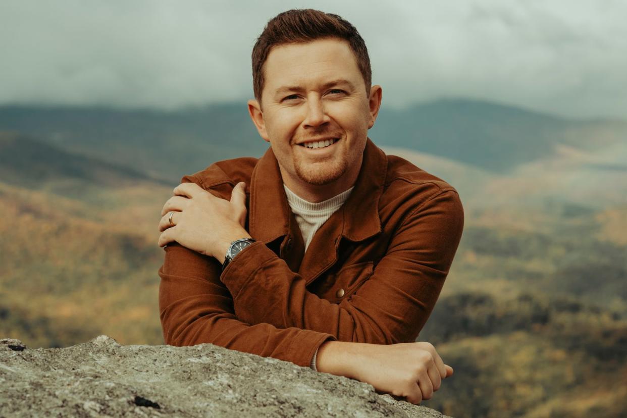 <p>Jeff Ray</p> Scotty McCreery