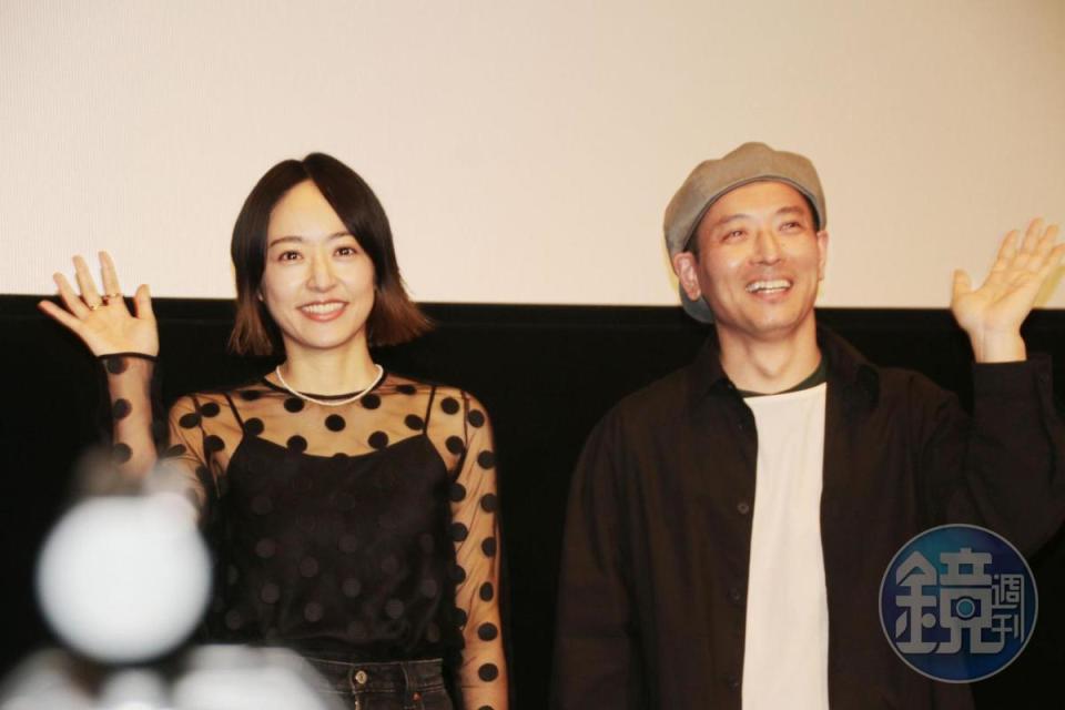 井上真央（左）透露拍攝期間花很多時間與導演杉田真一討論台詞。