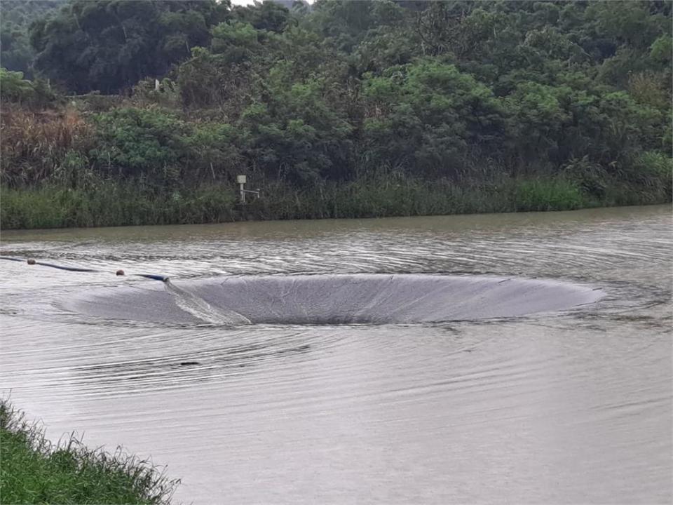 豪雨灌飽曾文水庫！台南西口小瑞士「天井漩渦」奇景回來了