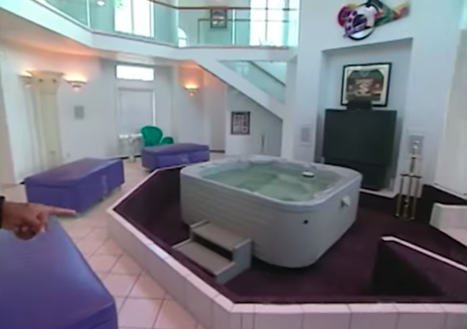 <p>Why bother with living room furniture when you can just stick a jacuzzi in the middle of the floor and call it a day, you know? </p>