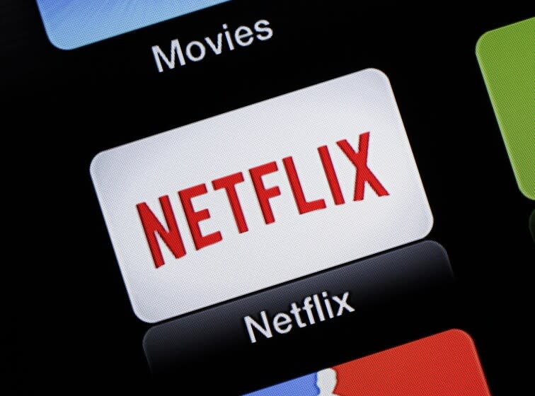 ARCHIVO – En esta fotografía de archivo del 24 de junio de 2015 el ícono de Netflix en Apple TV en South Orange, Nueva Jersey. Netflix aumentará los precios para sus clientes de streaming de video en Estados Unidos y Canadá menos de un año y medio después de su último aumento de precios y en medio de una mayor competencia de otros servicios de streaming. (Foto AP/Dan Goodman, archivo)