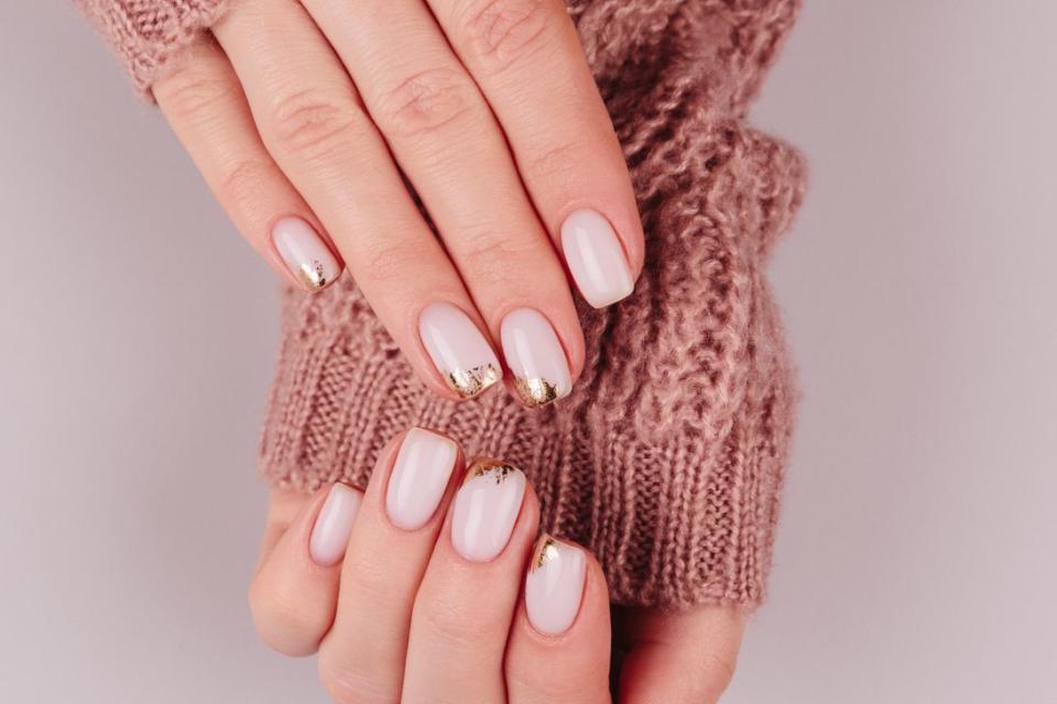 Gold foil nail designs 2023