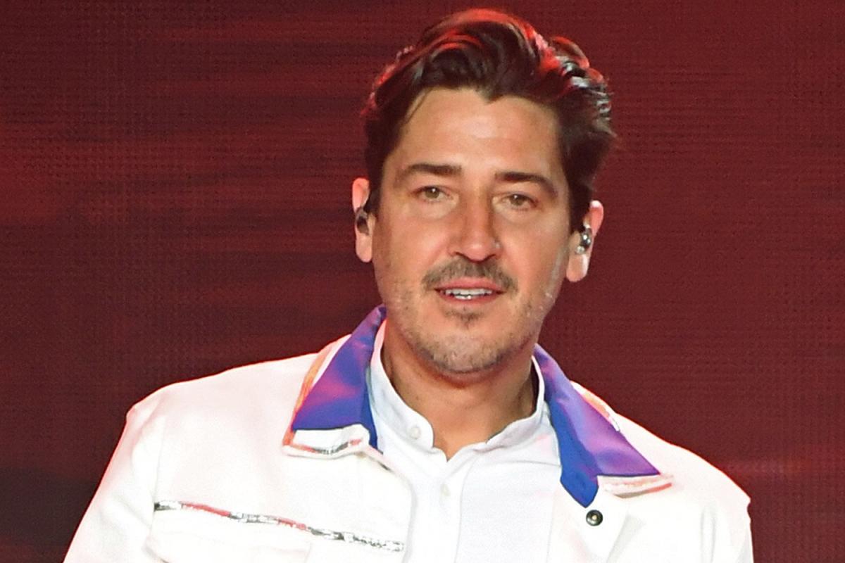 NKOTB’s Jonathan Knight Says He Was Told Not To Date Or His Career Would Be ‘Over’: ‘So Much Pressure’