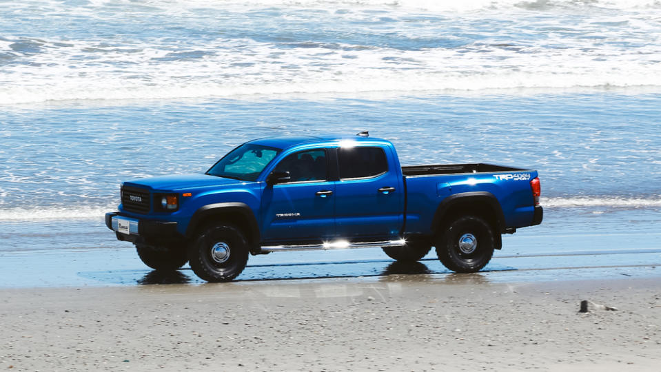 Flex Automotive's Renoca Windansea is a retro-styled take on the Toyota Tacoma.