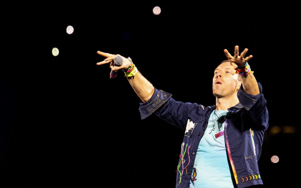 Chris Martin on stage in Vienna, August 2024