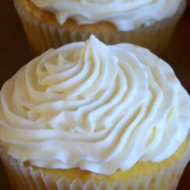 <p><a href="https://lowcarbyum.com/coconut-flour-cupcakes-recipe/" rel="nofollow noopener" target="_blank" data-ylk="slk:Low Carb Yum;elm:context_link;itc:0;sec:content-canvas" class="link ">Low Carb Yum</a></p>