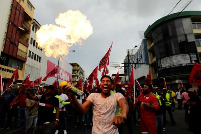 Nuevas protestas en Panamá pese al anuncio de bajada de combustibles y  alimentos