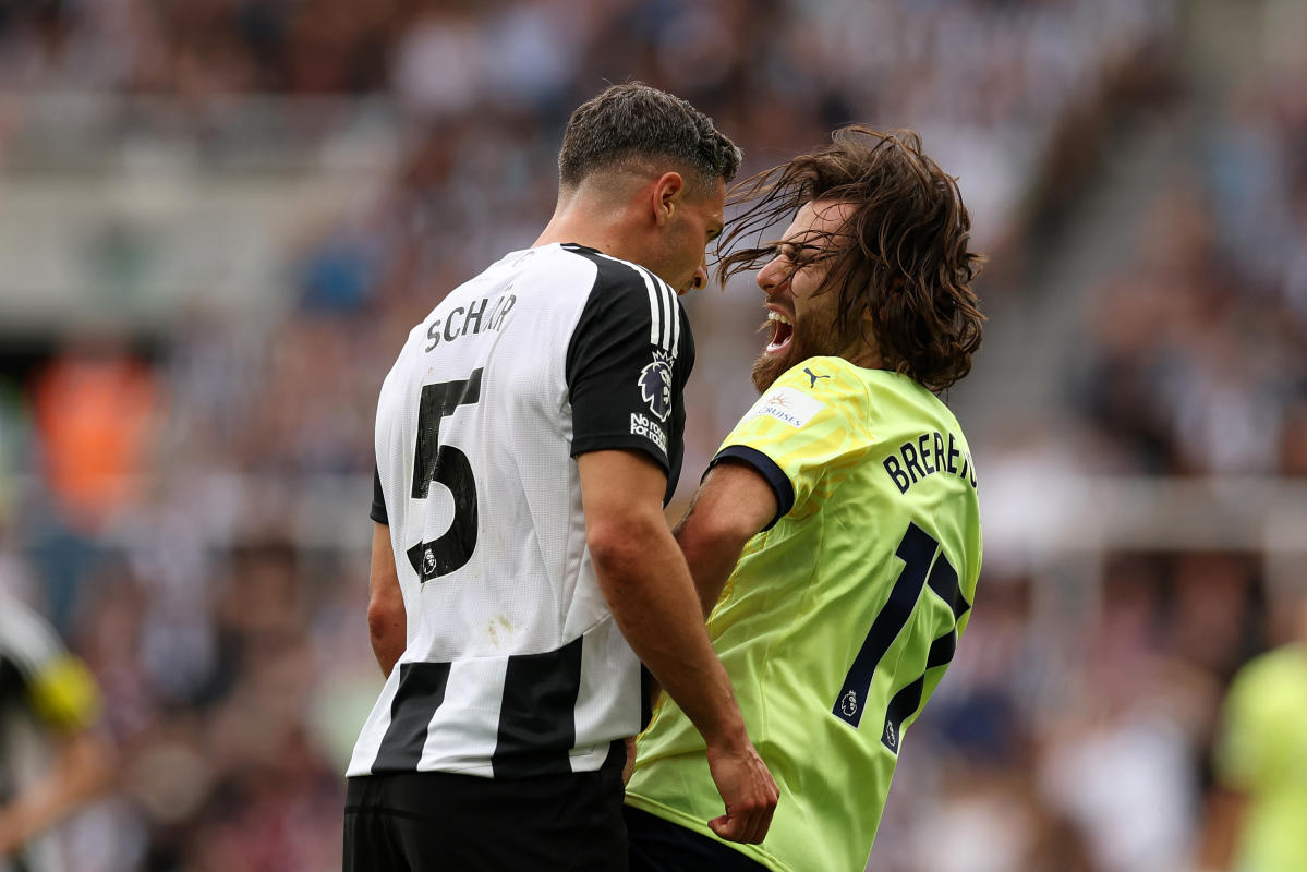 📸 The Premier League’s first red card of 2024/25 is here