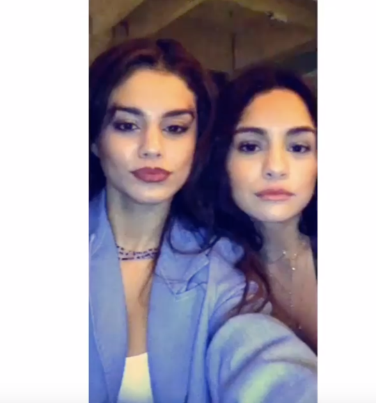 Wer ist hier wer? Selena Gomez (l.) sieht mit Vanessa Hudgens Gesichtsform ziemlich sexy aus. Dank der beliebten Face-Swap-Funktion konnten die Freundinnen ihre Gesichter tauschen. (Bild: Instagram/selenagomez)