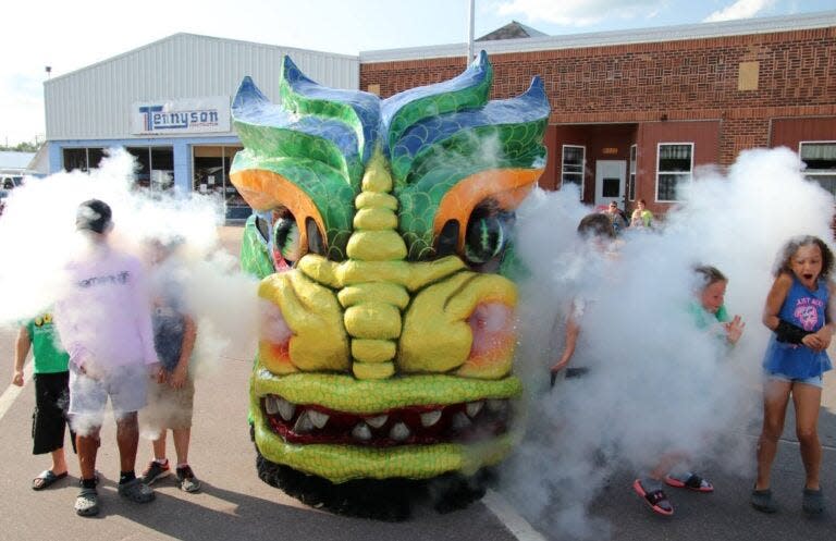 A dragon named Chang that requires up to nine Shriners to move will be among the units in two Midwest Shriners Association parades in Seymour and Green Bay.