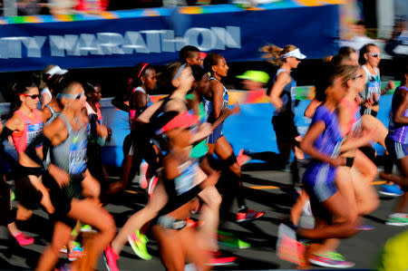 Women compete in the 2016 New York City Marathon in the Manhattan borough of New York City, NY, U.S. November 6, 2016. REUTERS/Eduardo Munoz