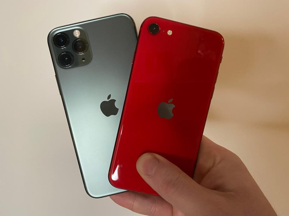 iPhone SE and iPhone 11 Pro Back