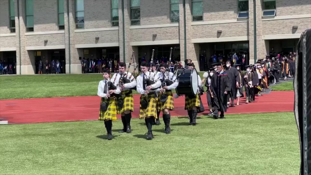 400_plus_seniors_attend_The_College_of_Wooster_graduation