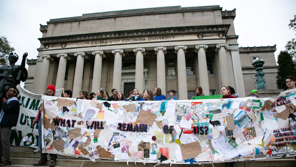 Students and activists occupied the Low Memorial Library at Columbia University on October 2019 in New York, to urge staff and alumni to take concrete action to address the impending climate crisis. - Karla Ann Cote/NurPhoto/Getty Images