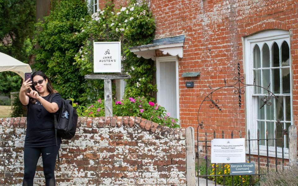 The Jane Austen's House Museum in Chawton, Hampshire - Heathcliff O'Malley 