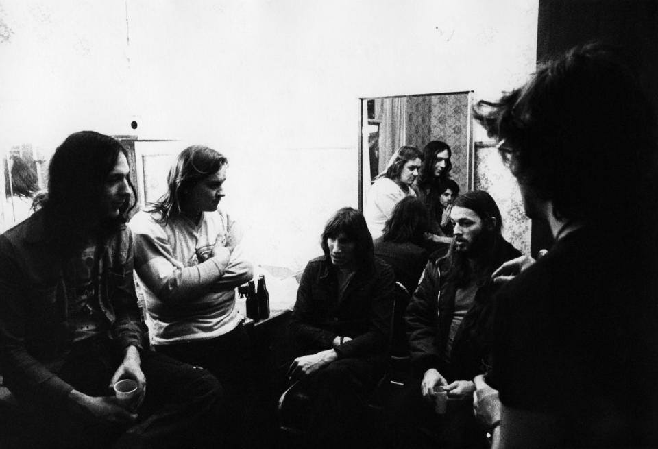 <p>Pink Floyd's Robbie Williams, Mick Kluczinsky, Roger Waters, Rick Wright (visible in mirror), David Gilmour backstage in Burmingham on December 4, 1974.</p>