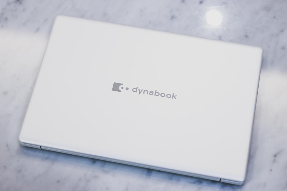 有顏值又有實力的輕薄筆電 日系品牌 Dynabook CS40L-JW 是你的工作娛樂夥伴也是時尚配件