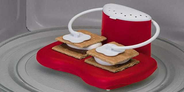 Microwave S'mores Maker: Perfect s'mores in 30 seconds! 