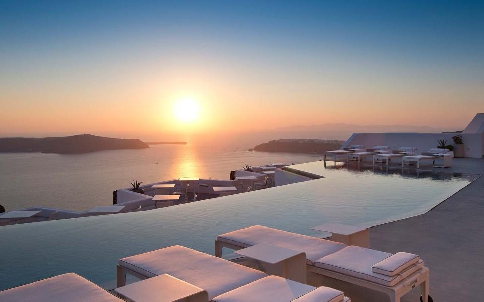 Grace Santorini Hotel Infinity Pool