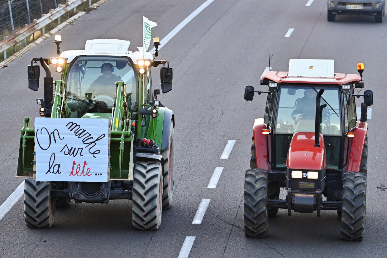 Le mille-feuille administratif et les aides européennes étaient déjà au centre des sujets évoqués en début d’année par les syndicats agricoles. Photo d’illustration sur l’autoroute A7, près d’Orange, le 24 janvier 2024