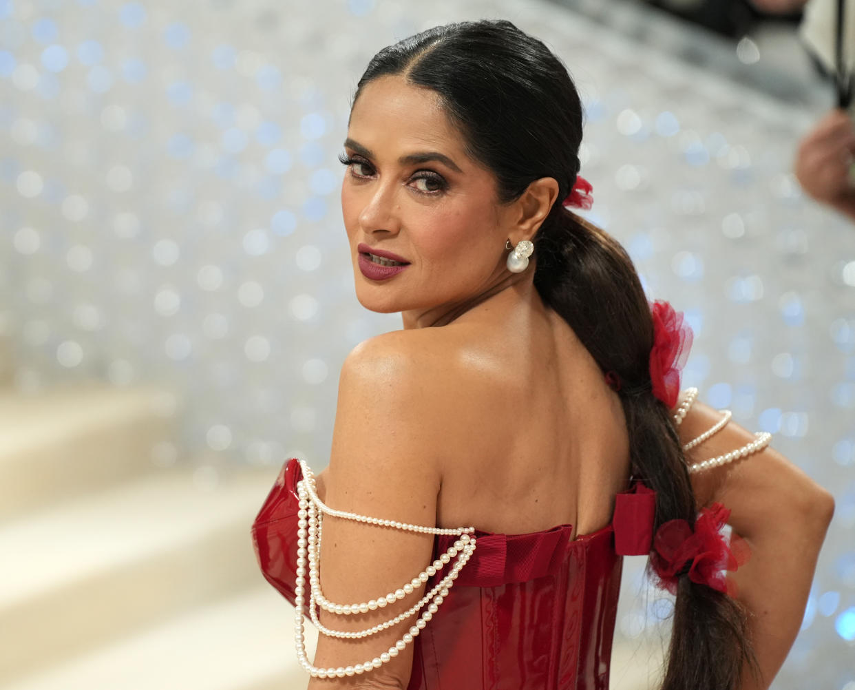 Salma Hayek en la Met Gala. (Photo by Sean Zanni/Patrick McMullan via Getty Images)