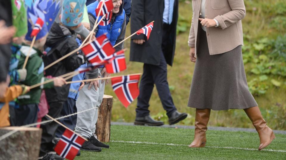 norwegian royals visit valer