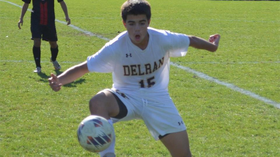 Delran's Willyam Viego traps a throw in during the Bears' South Jersey Group 2 semifinal game at Cinnaminson High School on Wednesday, November 2, 2022.