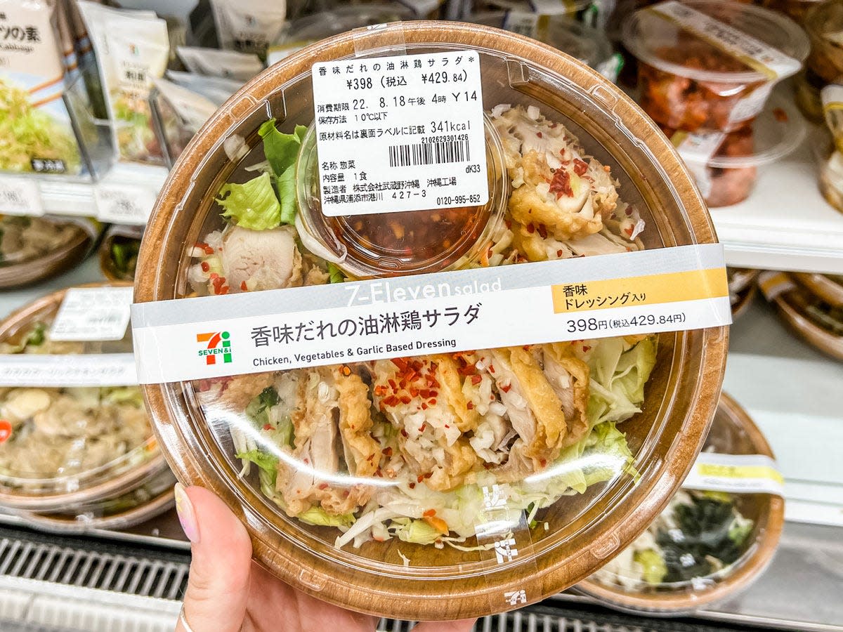 healthy salad from 7-eleven