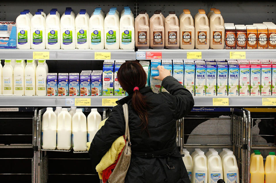 Here's the grocery hack saving Aussie mums over $50 each shop. Source: Getty