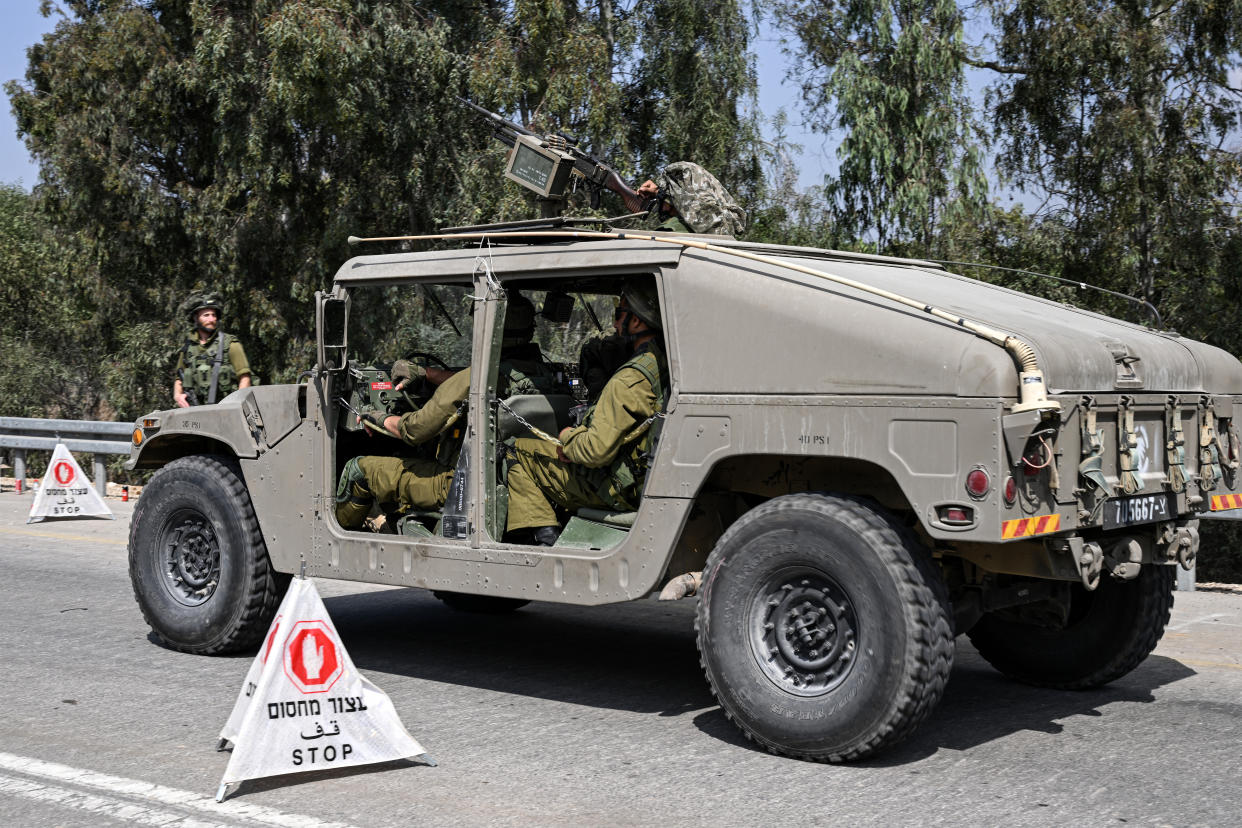 Parmi les missions attribuées aux mercenaires, la tenues d'un checkpoint, comme ici au Sud de la Bande de Gaza / Photo d'illustration (YURI CORTEZ / AFP)