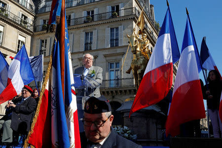 France's far right National Front party founder Jean-Marie Le Pen delivers a speech during the traditional May Day tribute to Joan of Arc (Jeanne d'Arc) in front of her statue in Paris, France, May 1, 2016. REUTERES/Philippe Wojazer