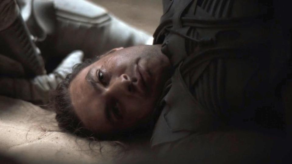 Jason Momoa lies dead with his eyes open in Dune