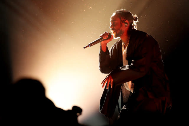 Kendrick Lamar opened Grammy’s 2018 with a strong political message