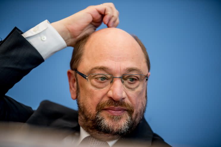 Martin Schulz musste schnell auf Merkels Vorstoß reagieren (Bild: dpa)