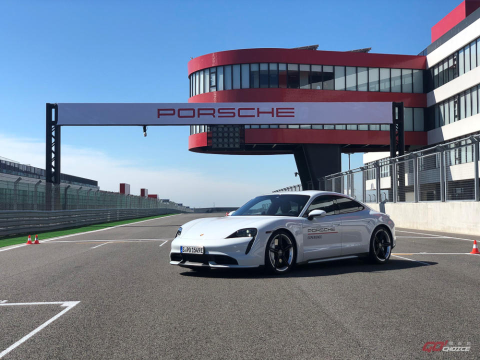 20230215Porsche