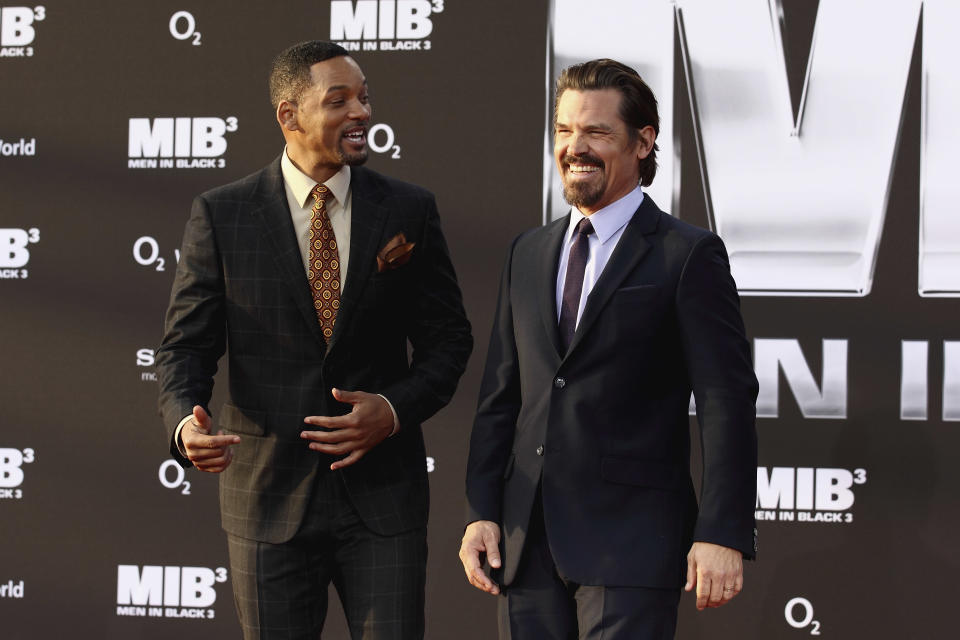 BERLIN, GERMANY - MAY 14: (L-R) Will Smith and Josh Brolin arrive for the Men In Black 3 Germany Premiere at O2 World on May 14, 2012 in Berlin, Germany. (Photo by Andreas Rentz/Getty Images for Sony)