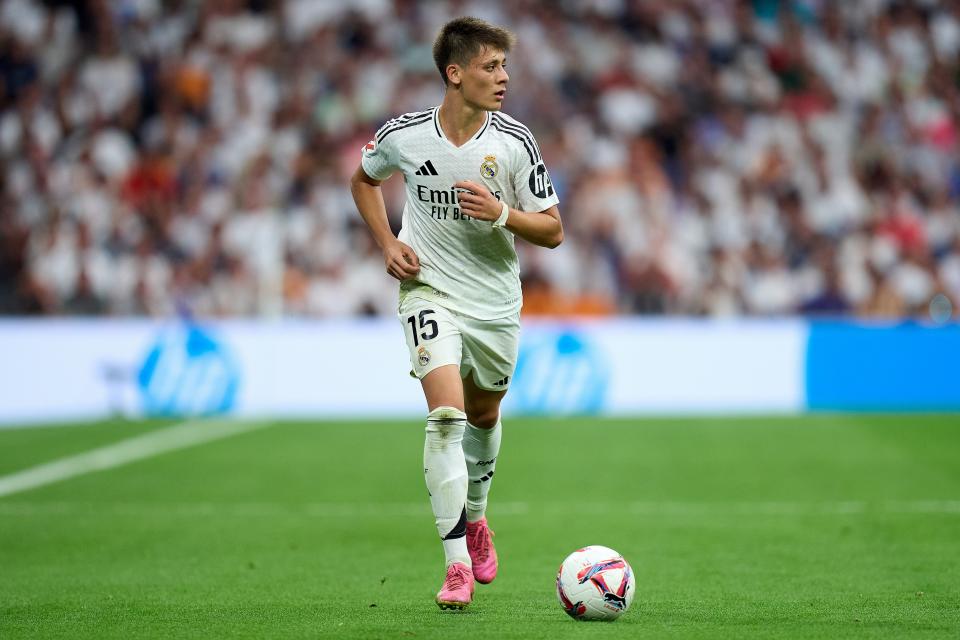 19-year-old Real Madrid midfielder avoids injury after suffering a harsh tackle