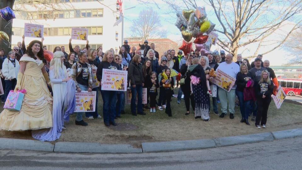 5-year-old R.I. girl gets escorted to final chemo appointment by first responders