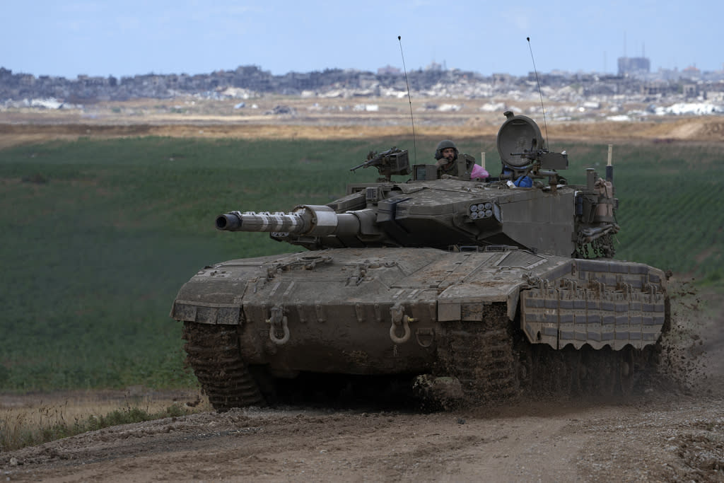 An Israeli Defense Forces tank near the Gaza Strip