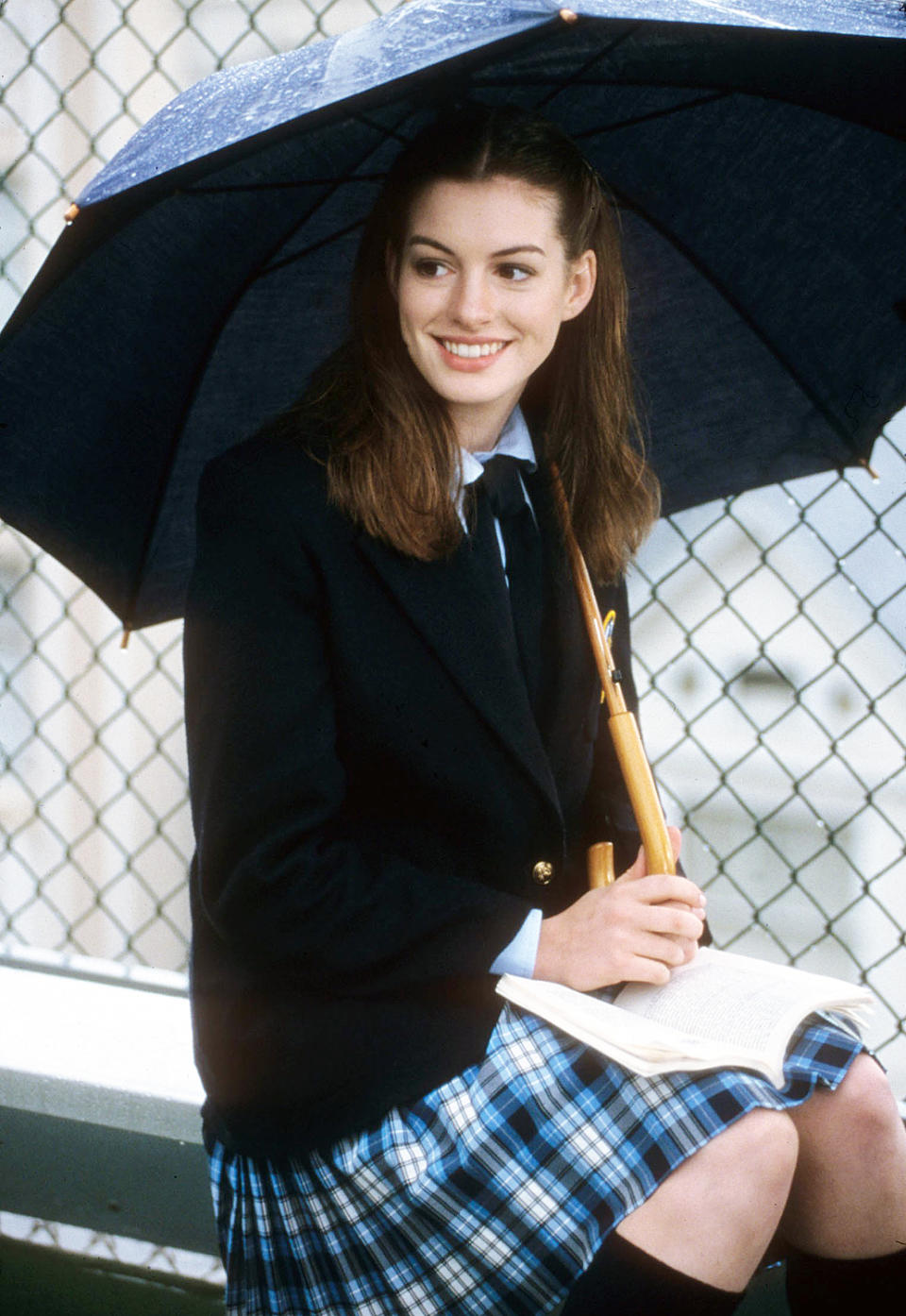 Anne Hathaway won over hearts when she played Mia, an ordinary girl who learns she's actually a princess in 2001's The Princess Diaries.