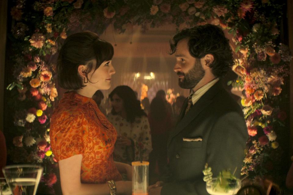 charlotte ritchie as kate, penn badgley as joe goldberg in you season 4